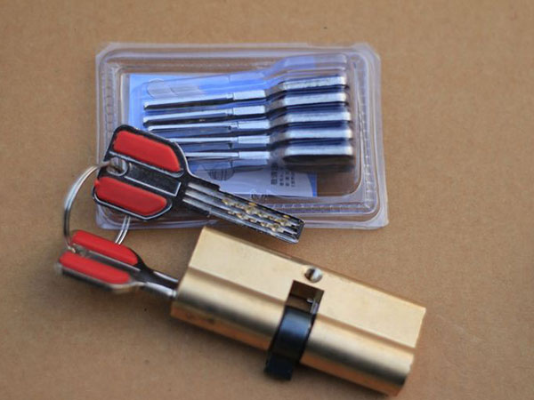 布尔津24小时上门开锁公司